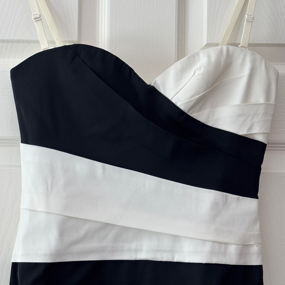 BCBGMaxAzria "Kalea" Strapless Mini Dress - Black & White Size 8 - Picture 5 of 13